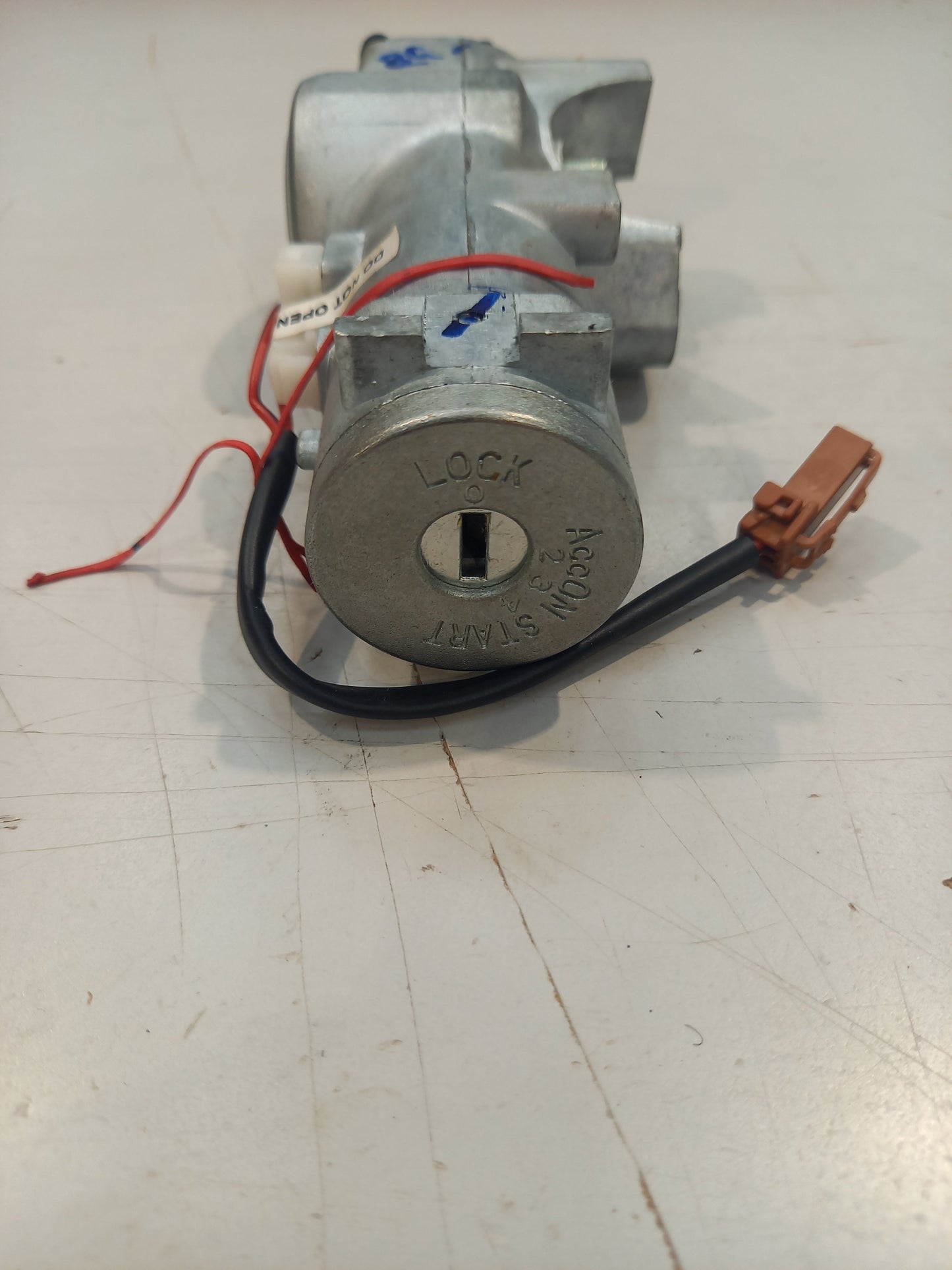 Genuine Nissan Lock Set-Steeri | D87001HAFA