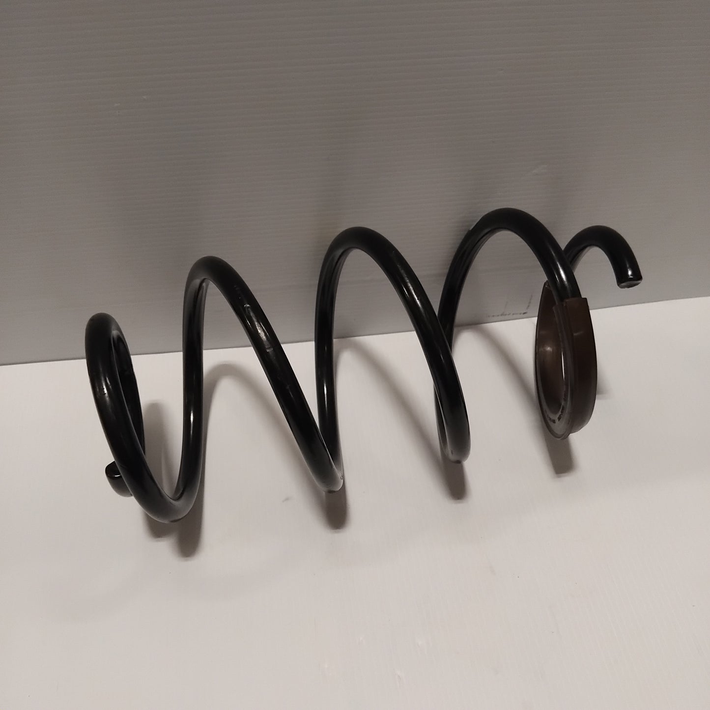 Genuine Kia Spring-Fr | 546301Y704