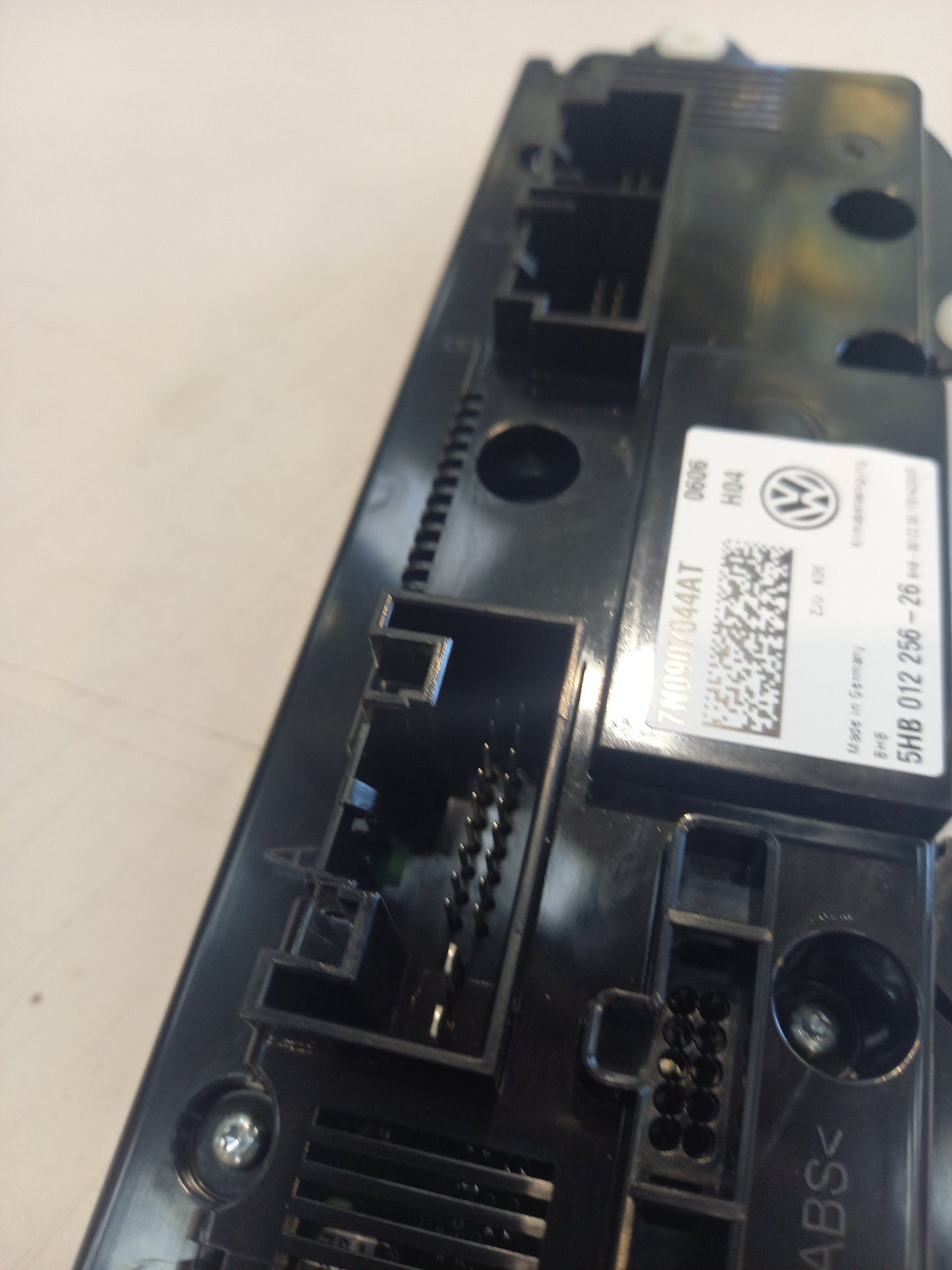 Genuine SEAT Disp.Unit | 7N0907044ATZJU