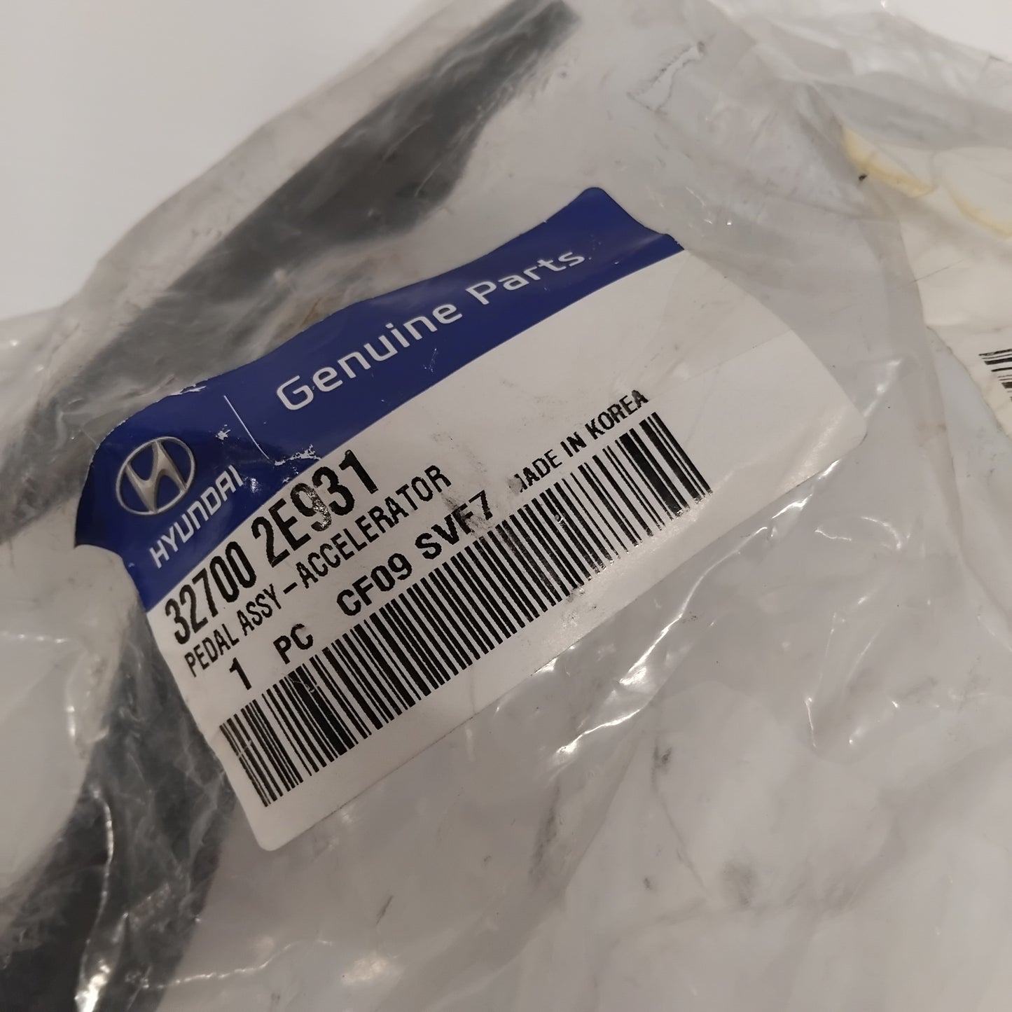 Genuine Hyundai Pedal Assy-Accelerat | 327002E931