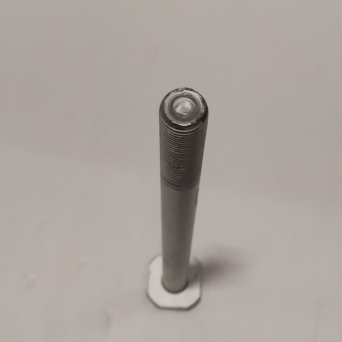 Genuine Rear Suspension Rod Screw - Alfa Romeo 147 / 156 / GT | 60656519