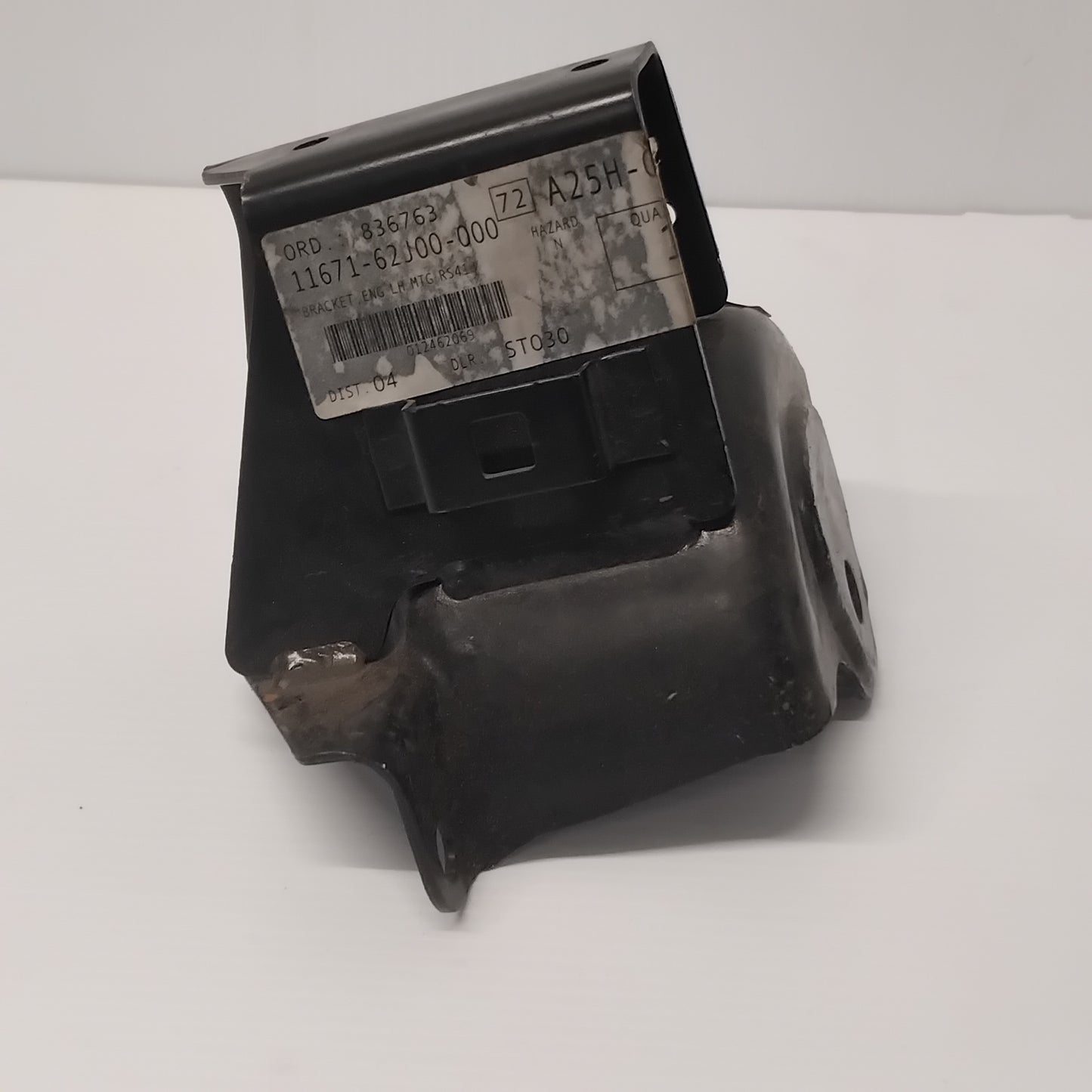 Genuine Suzuki Bracket Eng Lh Mtg Bo | 11671-62J00-000