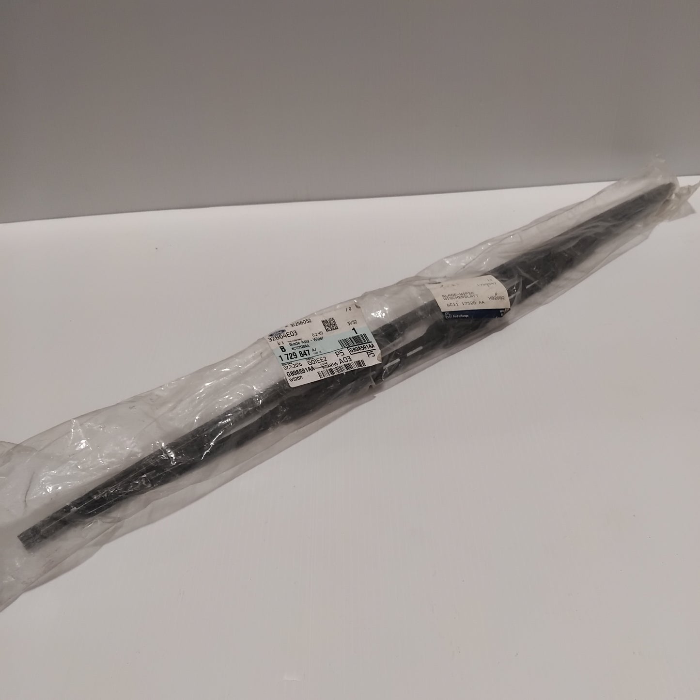 Genuine Ford Blade Assy - Wiper | 1729847