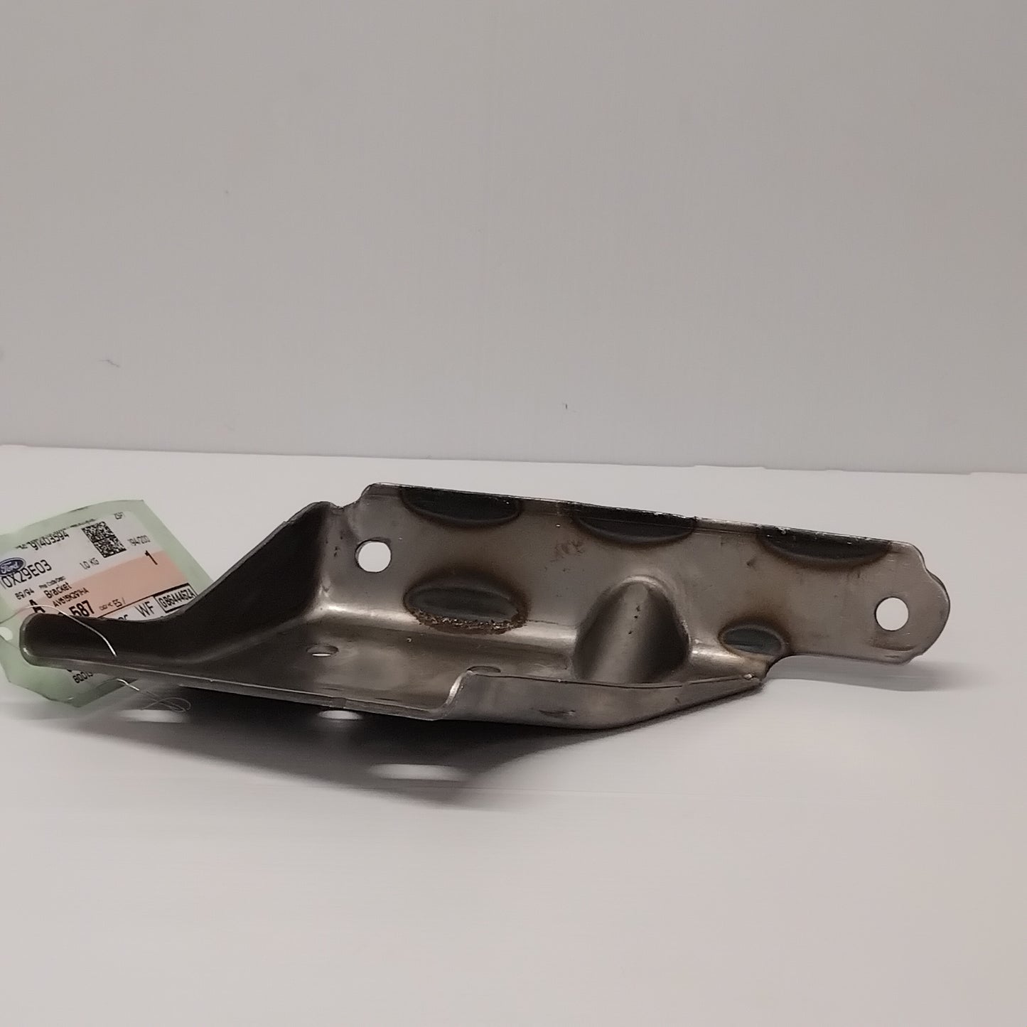Genuine Manifold Bracket - Ford Focus 1.6 Duratec TI-VCT 123PS | 1690587