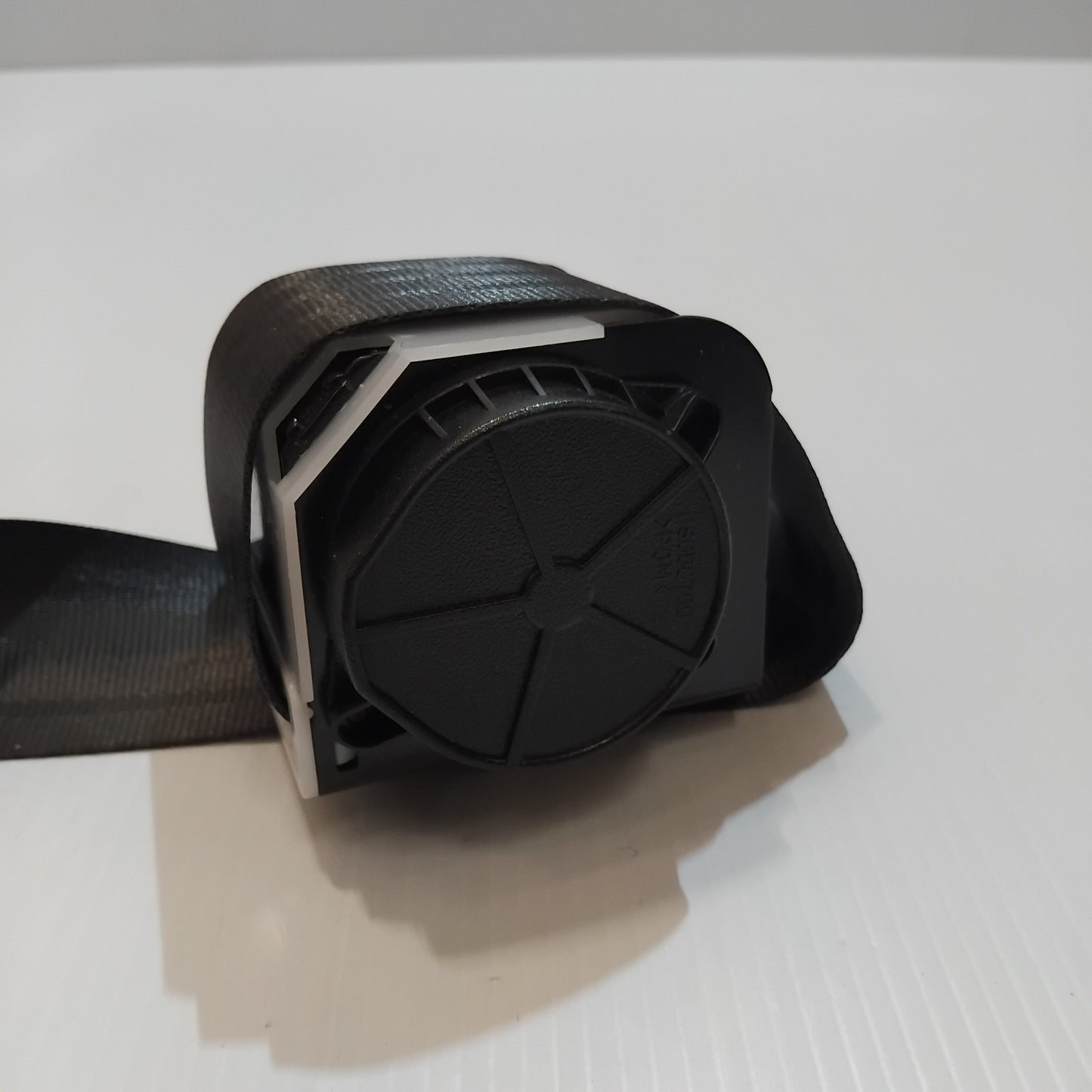 Genuine Rear Middle Seat Belt - Kia Soul 2008-2013 | 898502K000WK