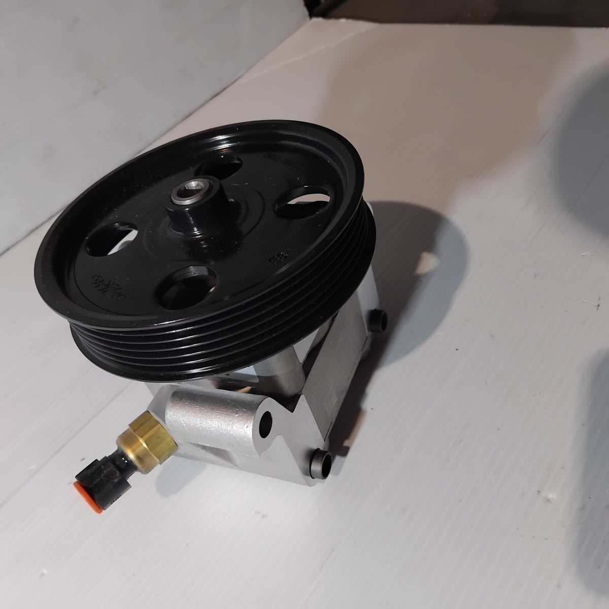Genuine Ford Pump Assy - Power Steering | 1758113