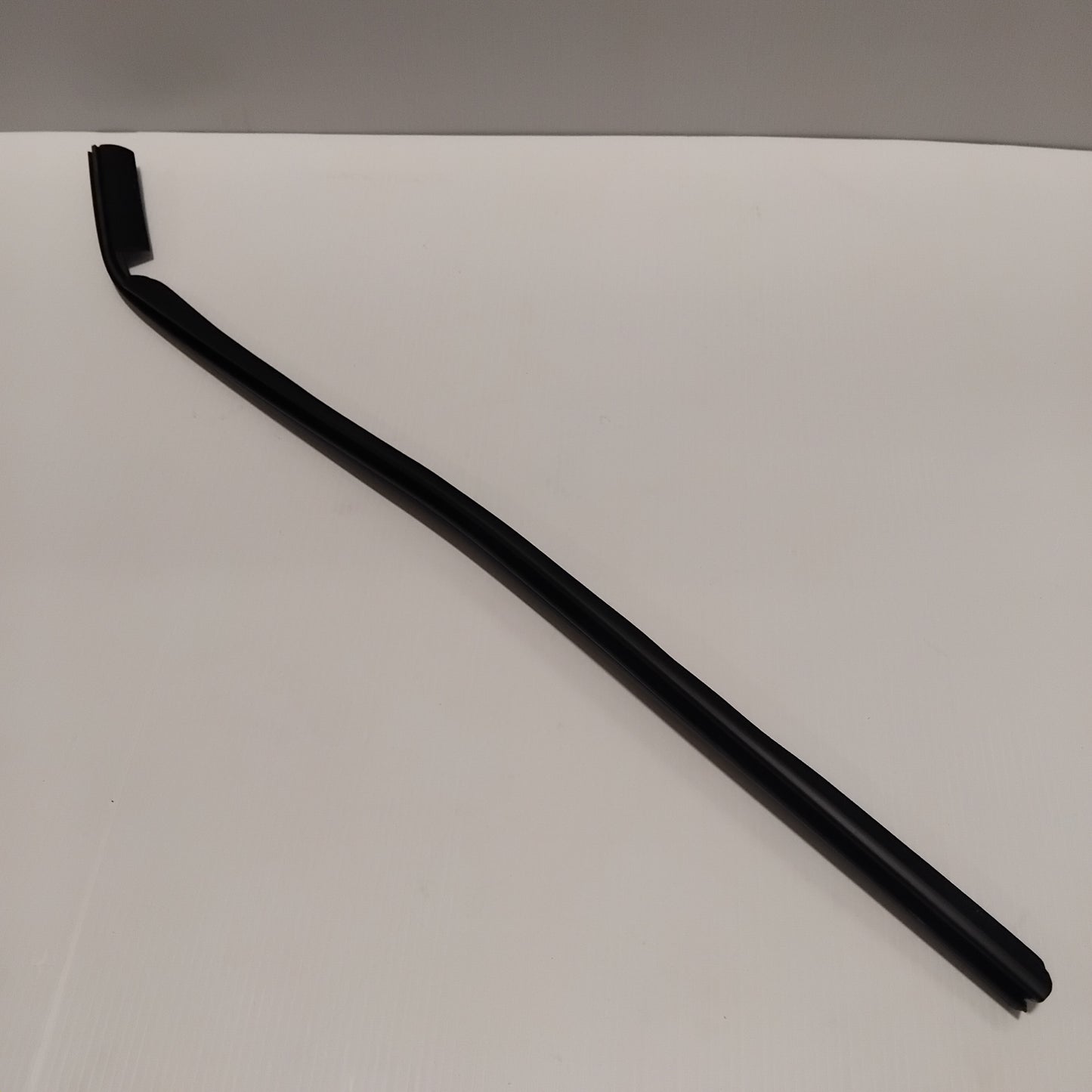 Genuine Hyundai W/Strip-Rr Dr Belt I | 832411J000