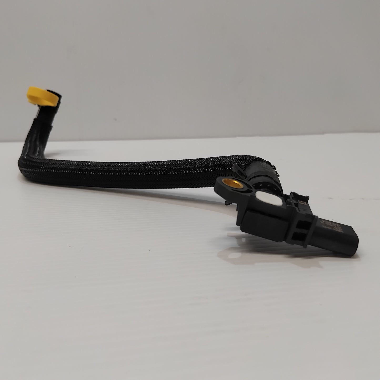 Genuine Exhaust Pressure Sensor - Ford Transit 2019- 2.0 Diesel | 2590809