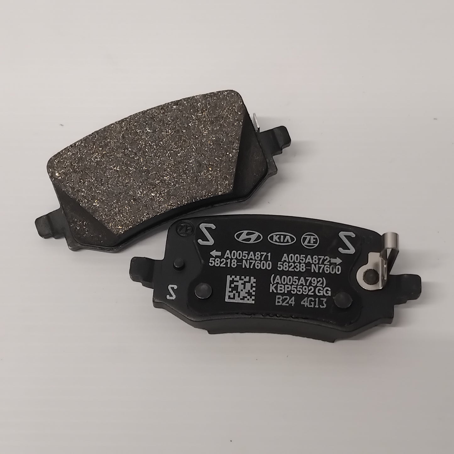 Genuine Rear Brake Pad Set - Kia Sportage 2021-Onwards | 58302N7A60