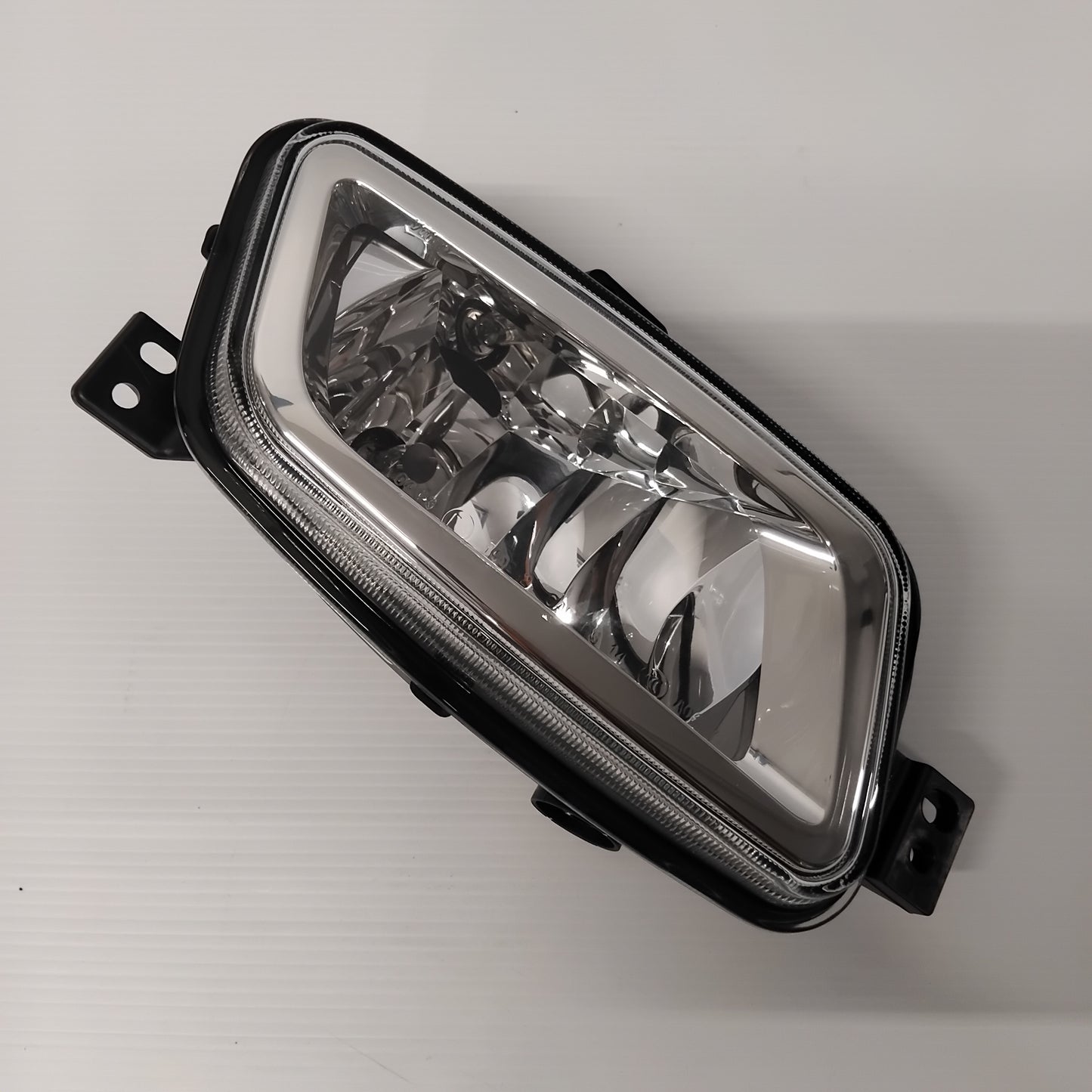 Genuine Front Right Fog Lamp - Ford Ranger 2011 | 1890721