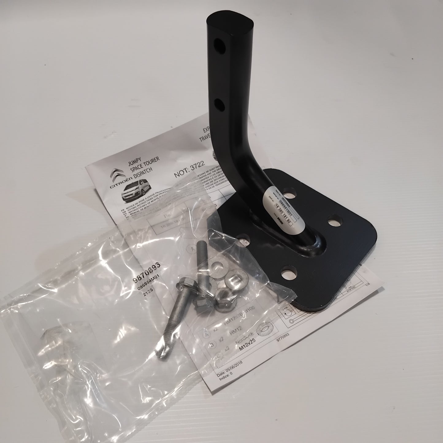 Genuine Trailer Coupling Support - Peugeot Extepert / Citroen Jumpy | 1638018180