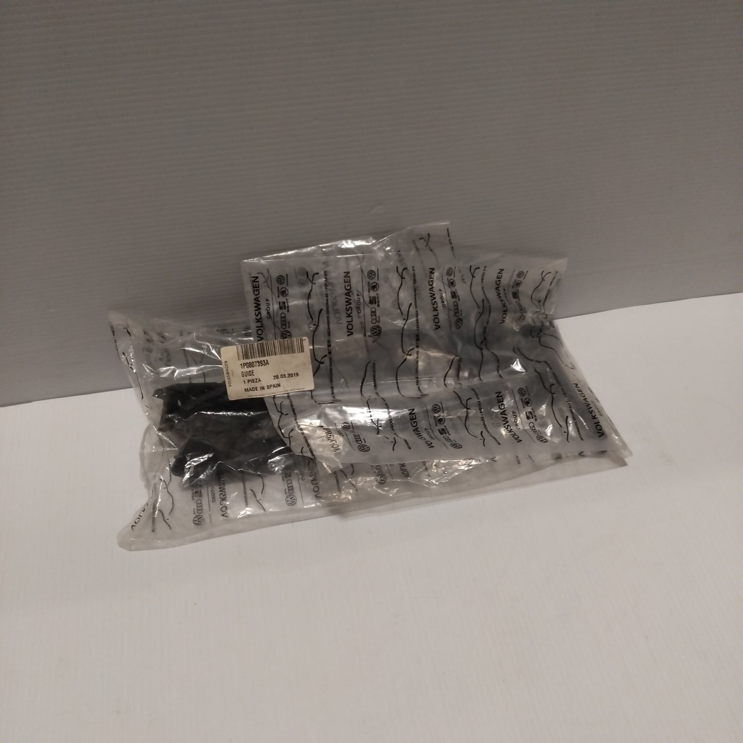 Genuine SEAT Piece | 1P0807393A