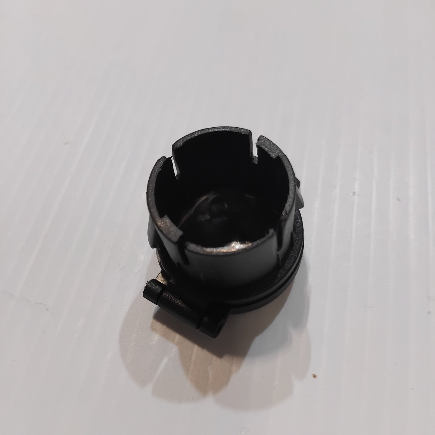 Genuine Hyundai Socket Assy-Accessor | 951200X050