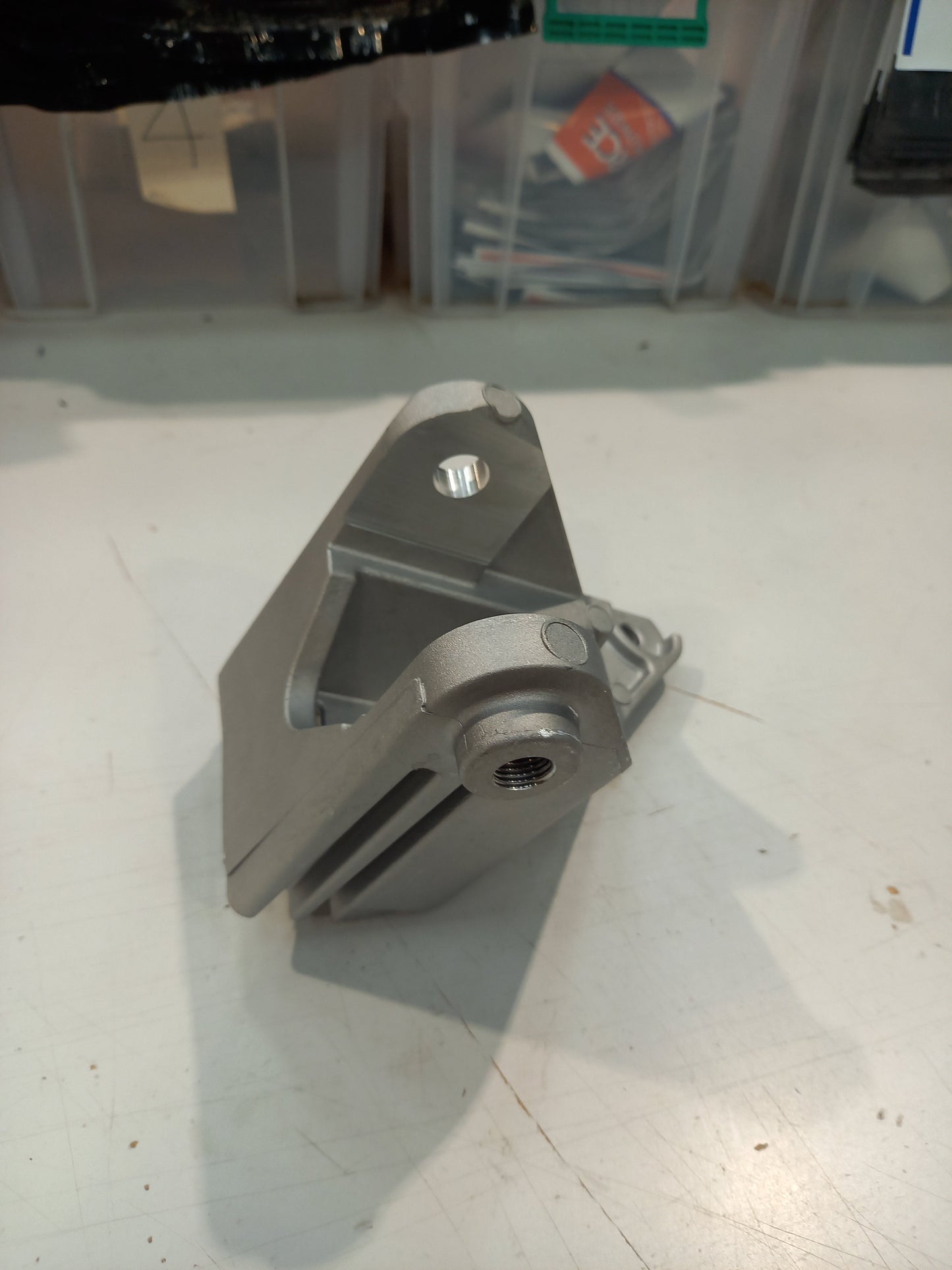 Genuine Nissan Bracket-Transmi | 113321KB0A