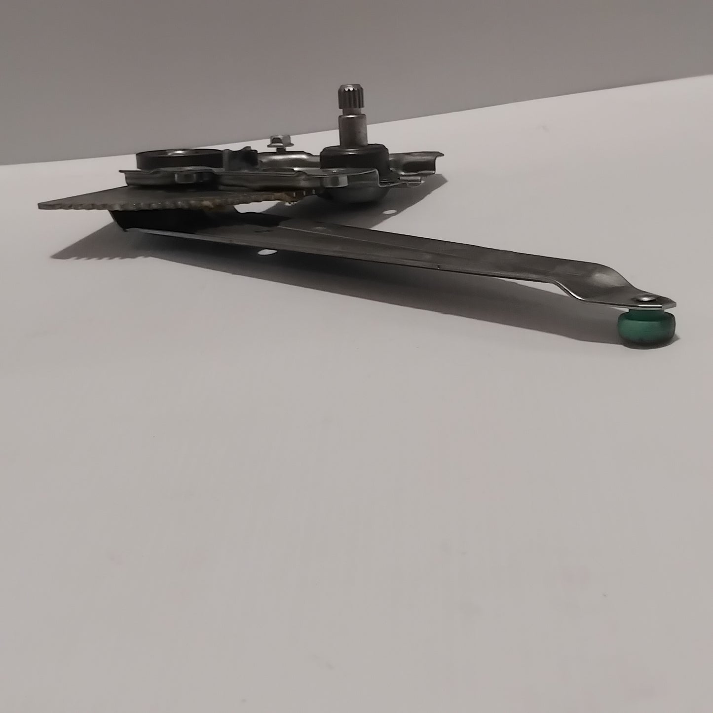 Genuine Suzuki Regulator Assy Window | 83510-62J00-000