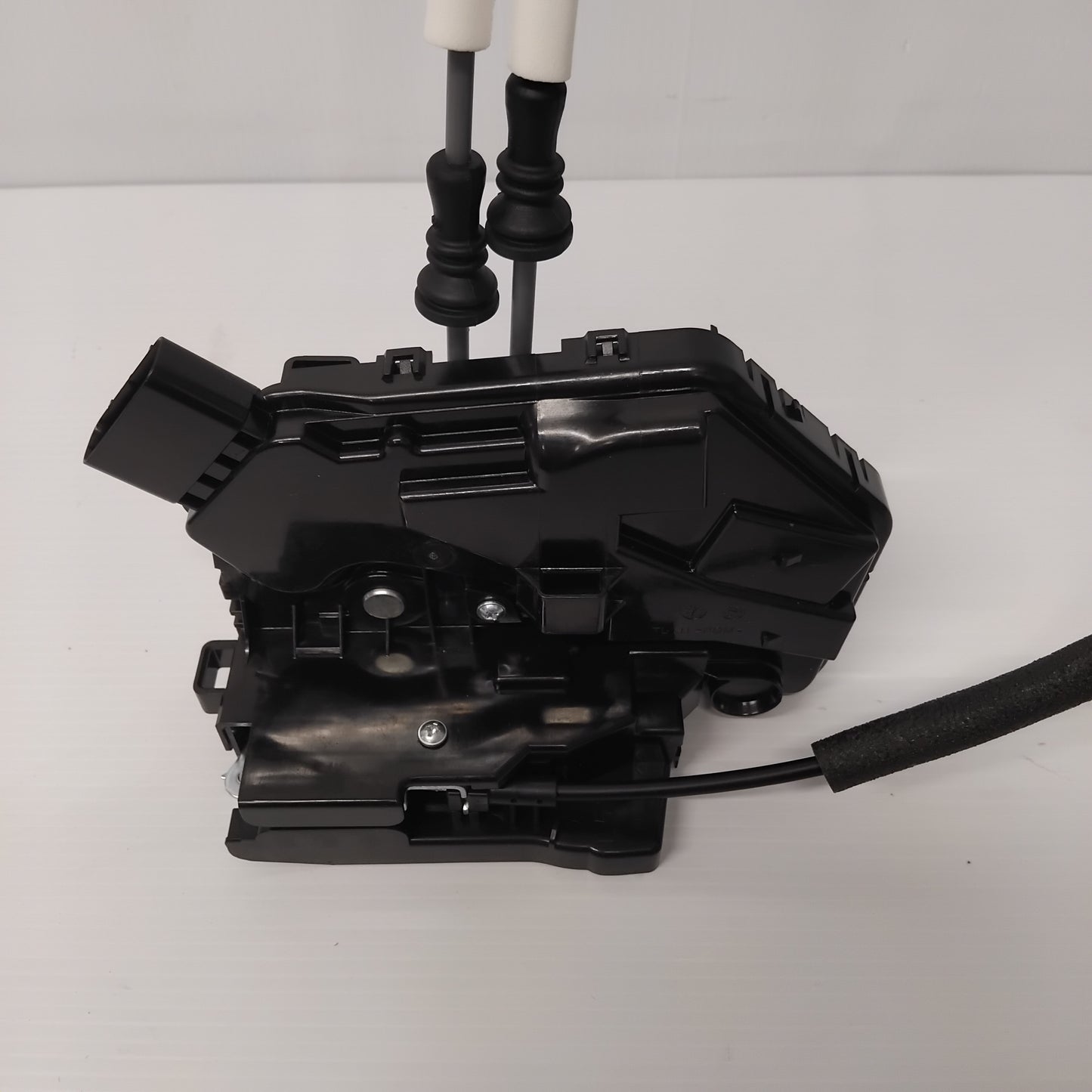 Genuine Hyundai Latch Assy-Front Doo | 81310D7600