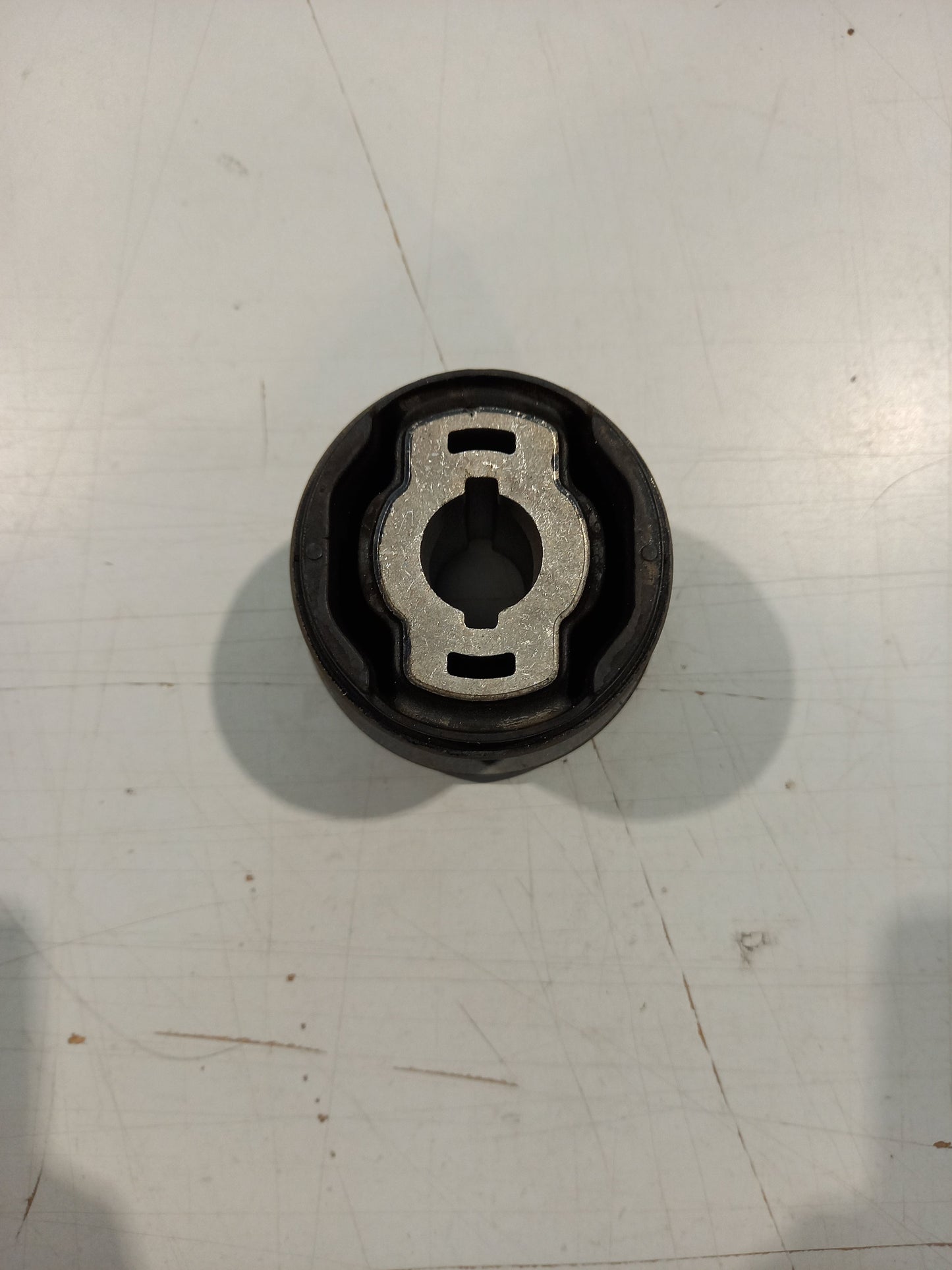 Genuine Kia Bushing-X/Mbr Rr | 55456C5000