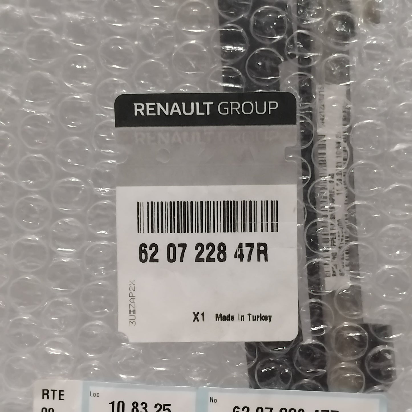 Genuine Renault Kit-Trim Fr Bumpe | 62 07 228 47R