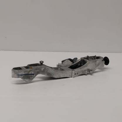 Genuine Door Left Handle Holder - Citroen Berlingo / Peugeot Partner | 910961