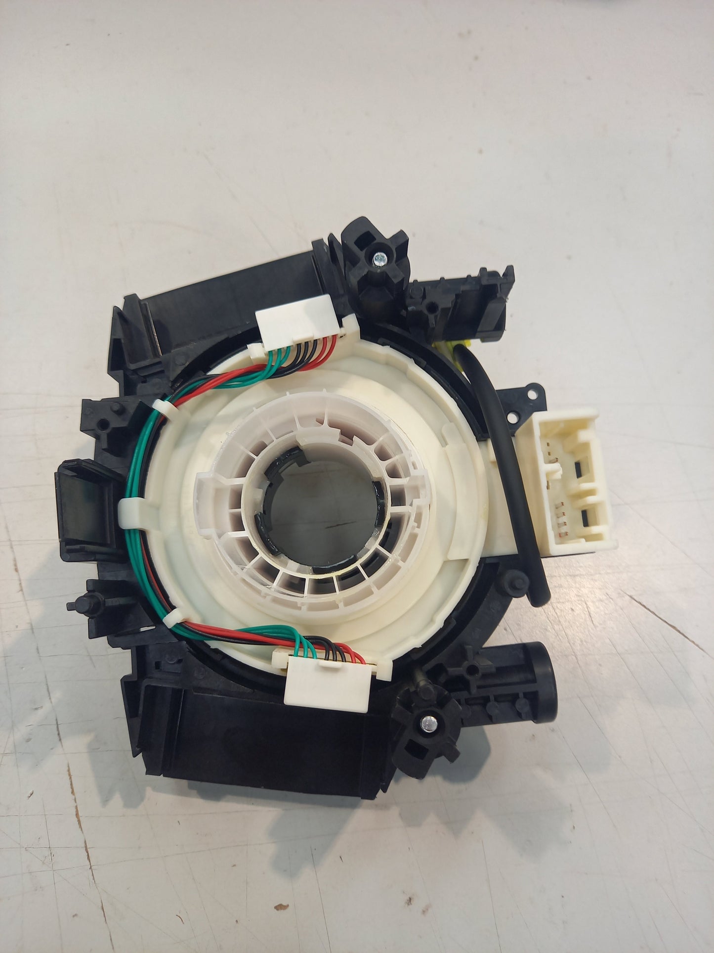 Genuine Nissan Body-Combi Sw | B5567CY70D