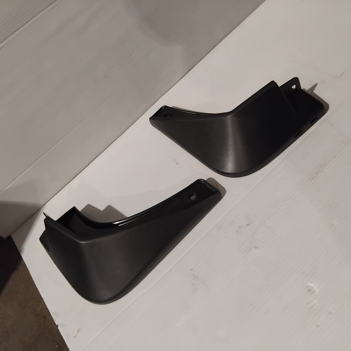 Genuine Kia Rr Mud Guard Kit | P2F46AK700