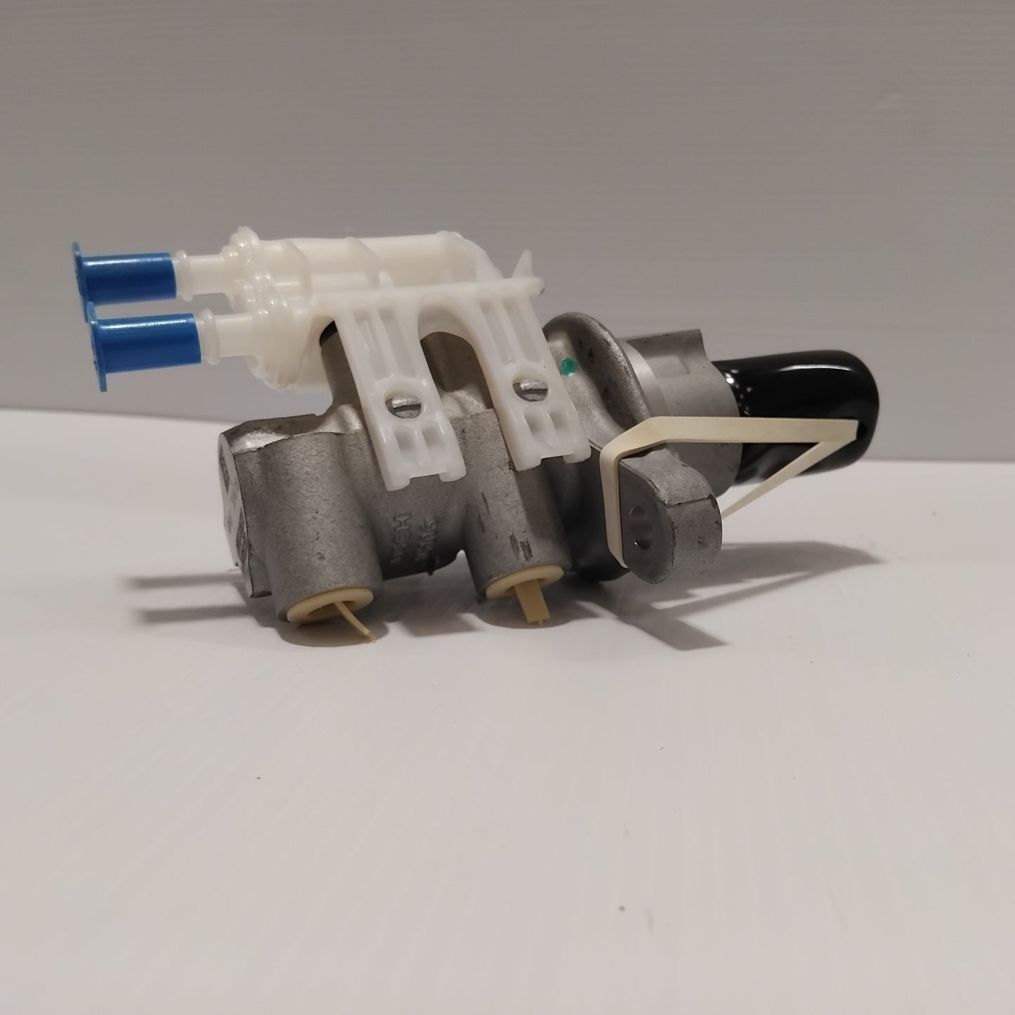 Genuine Brake Master Cylinder - Fiat 500L 2012-2022 | 77366644