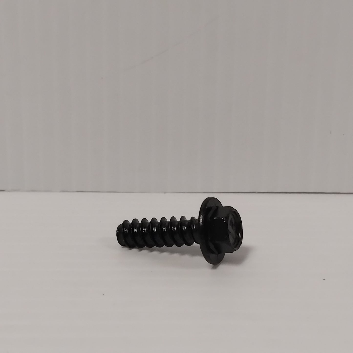 Genuine Ford Screw | 4799467