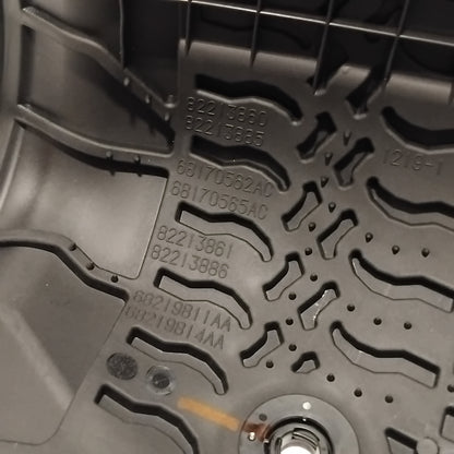 Genuine Jeep Mat | K82213861