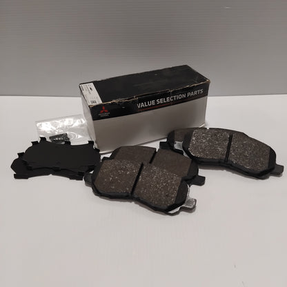 Genuine Mitsubishi Brake Pad Set,Fr | MZ690588