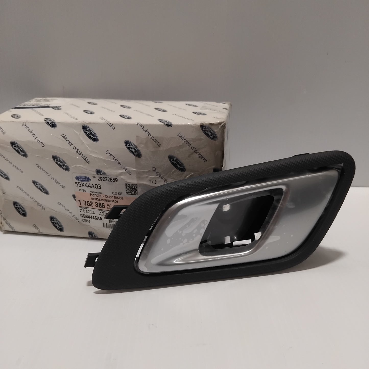 Genuine Rear Left Interior Handle - Ford Ranger 2011-2015 | 1752386