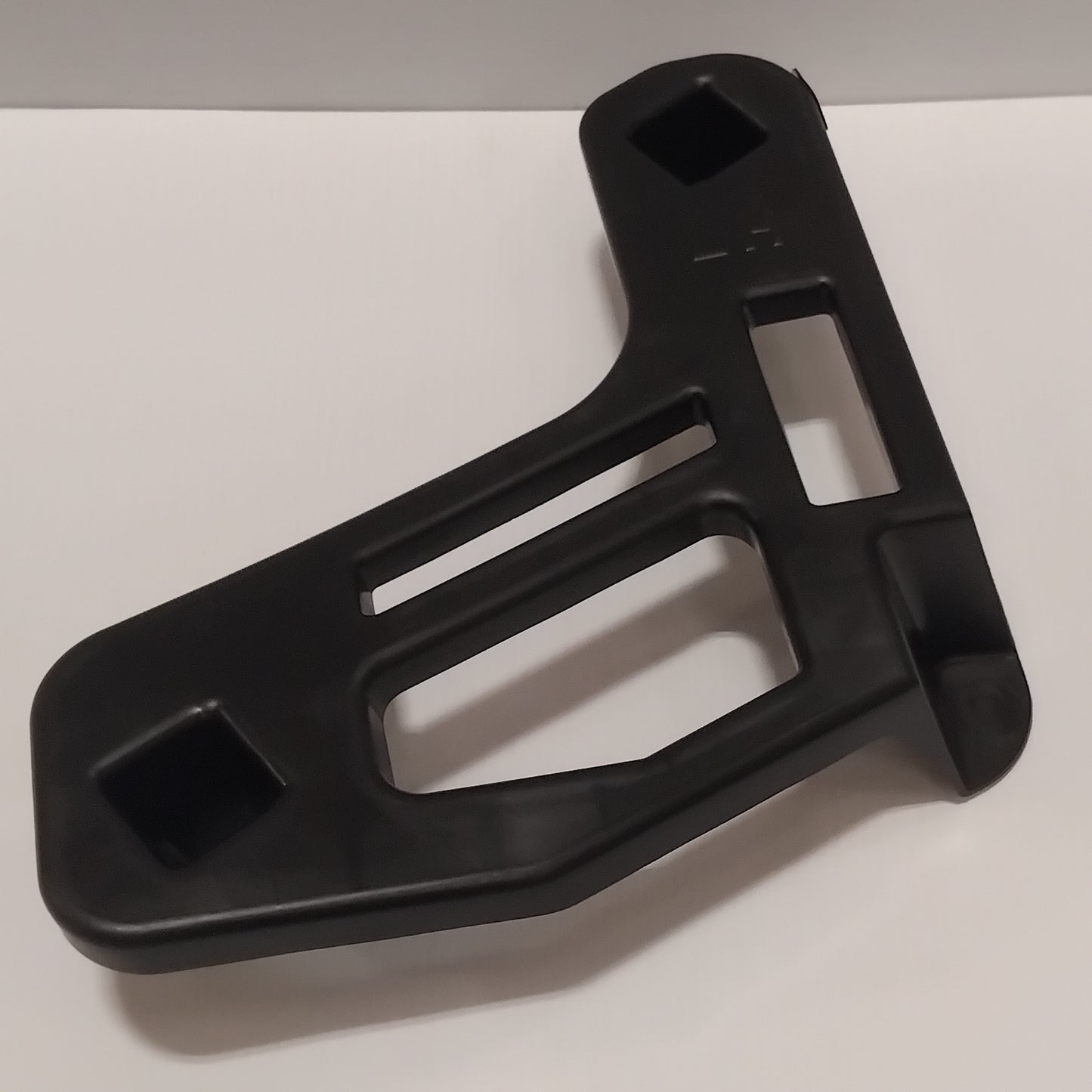 Genuine Kia Reinf-Rr Bumper Cove | 86623A2700