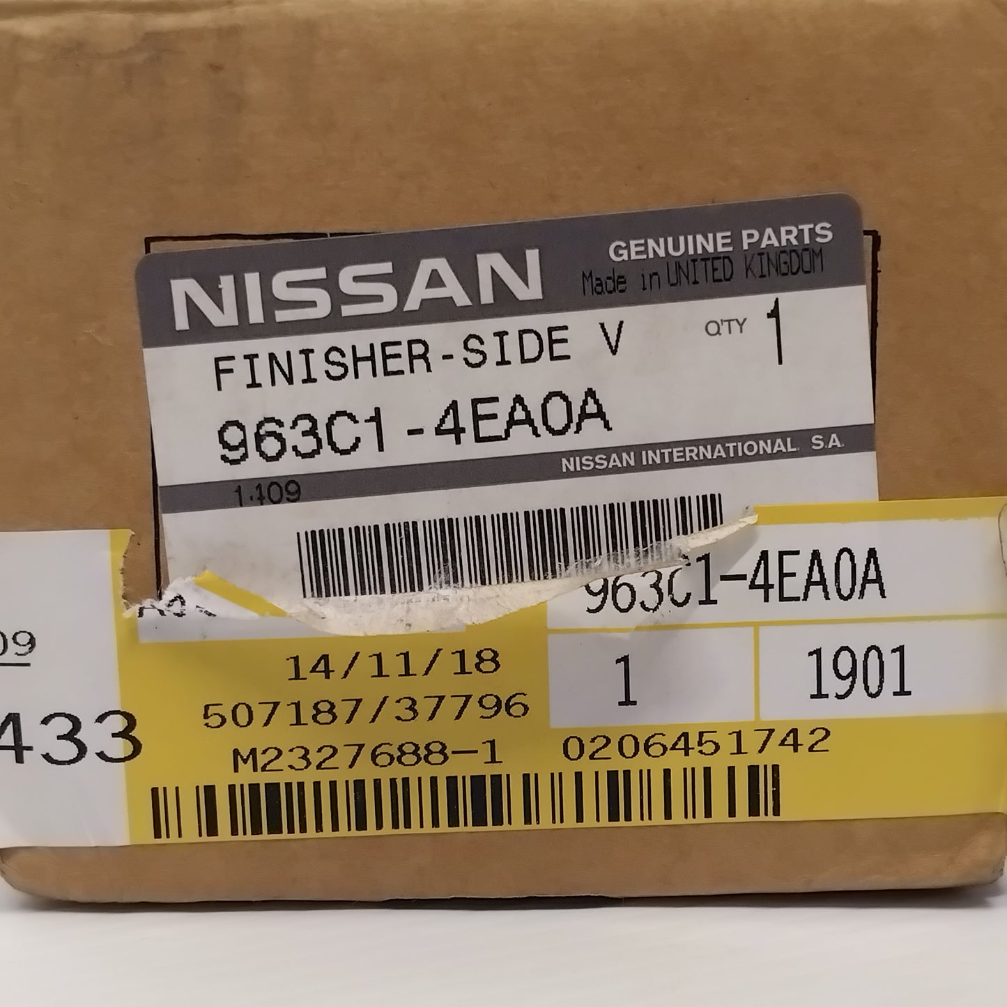 Genuine Left Wing Mirror Lower Cover - Nissan Qashqai 2013-2021 | 963C14EA0A