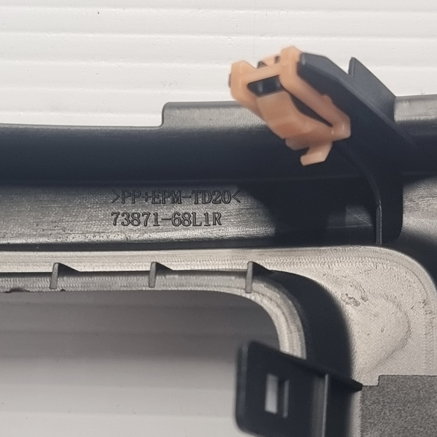 Genuine Suzuki Garnish,I/P Side,R Azg | 73871-68L11-5PK