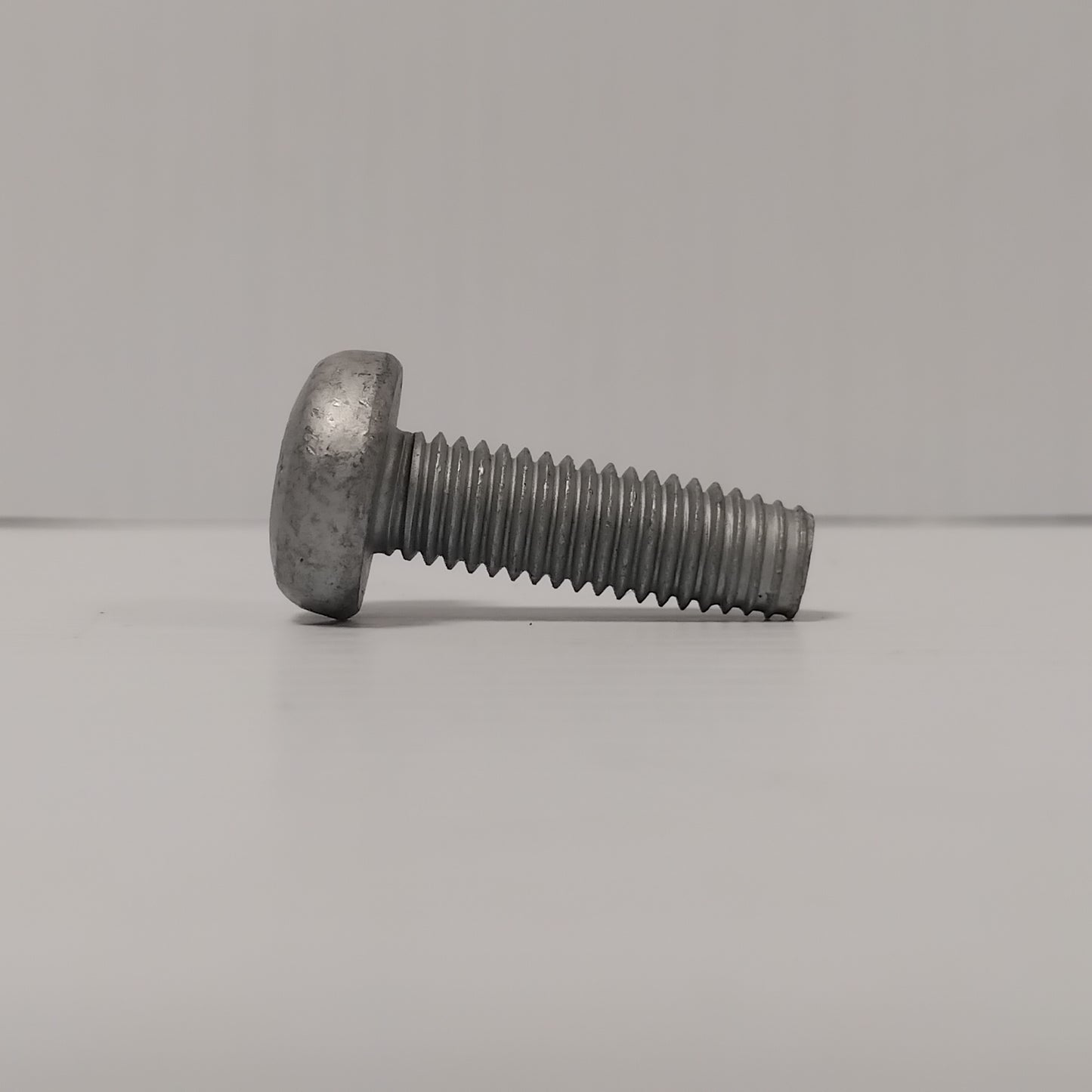 Genuine M8x25 Screw - Ford Focus 2018- | 2194105