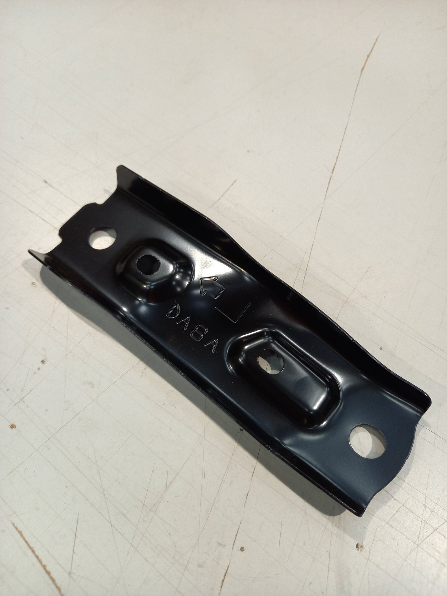 Genuine Mazda Bracket(R),Cros | DA6A34H25A