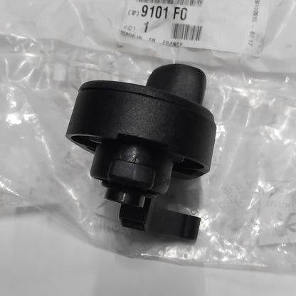 Genuine Right Front Door Interior Handle - Peugeot 106 3-Door | 9101F0