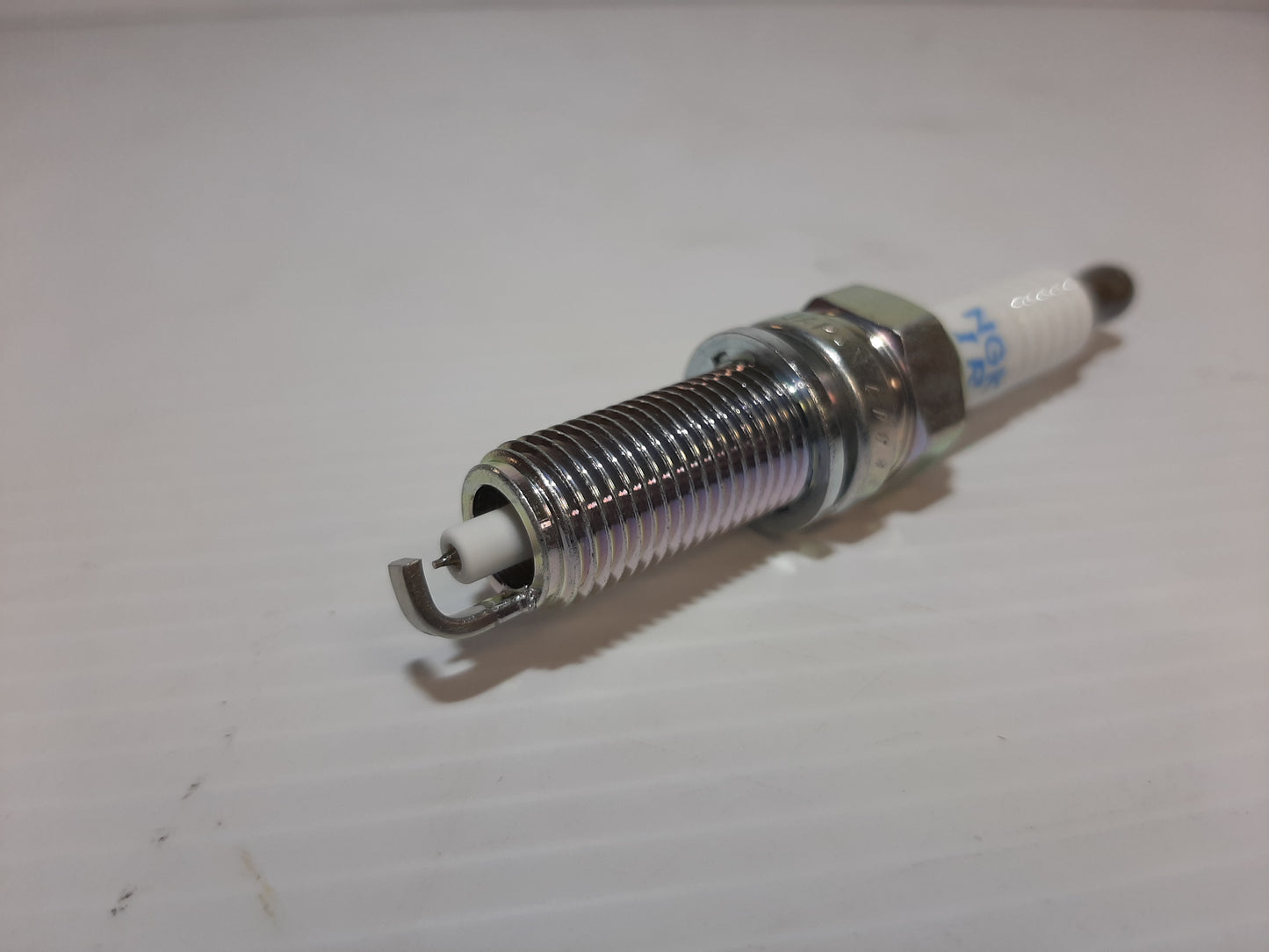 Genuine Suzuki Plug,Spark (Ngk,Ilzkr6 | 09482-00668-000