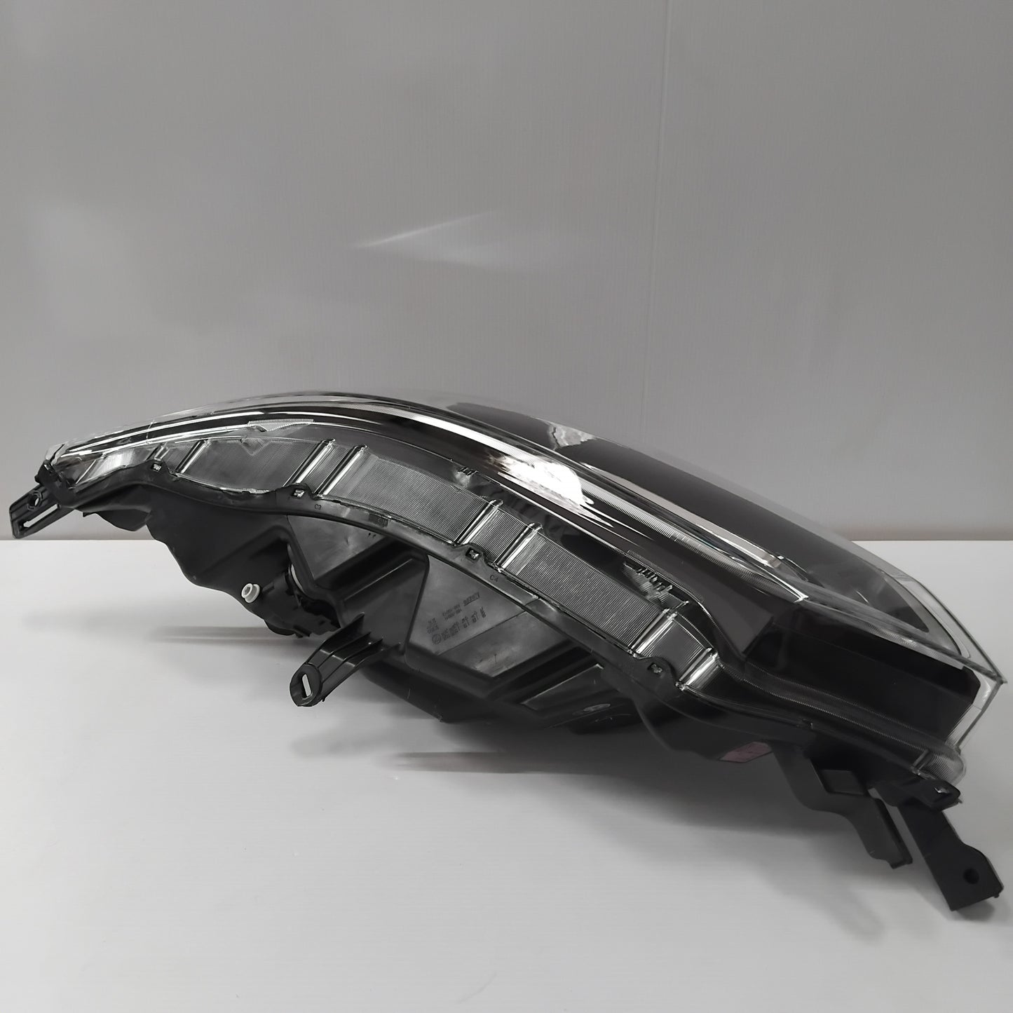Genuine Left Headlamp - Nissan QASHQAI 2018-2021 | 26060HV55B