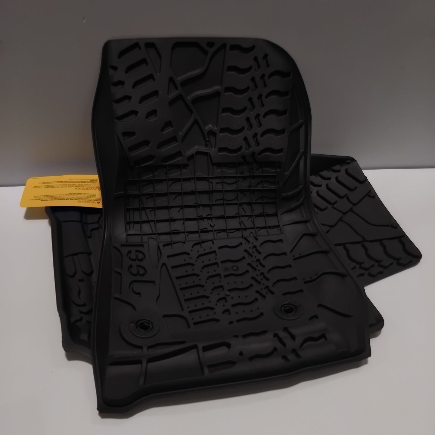 Genuine Jeep Mat | K82213861