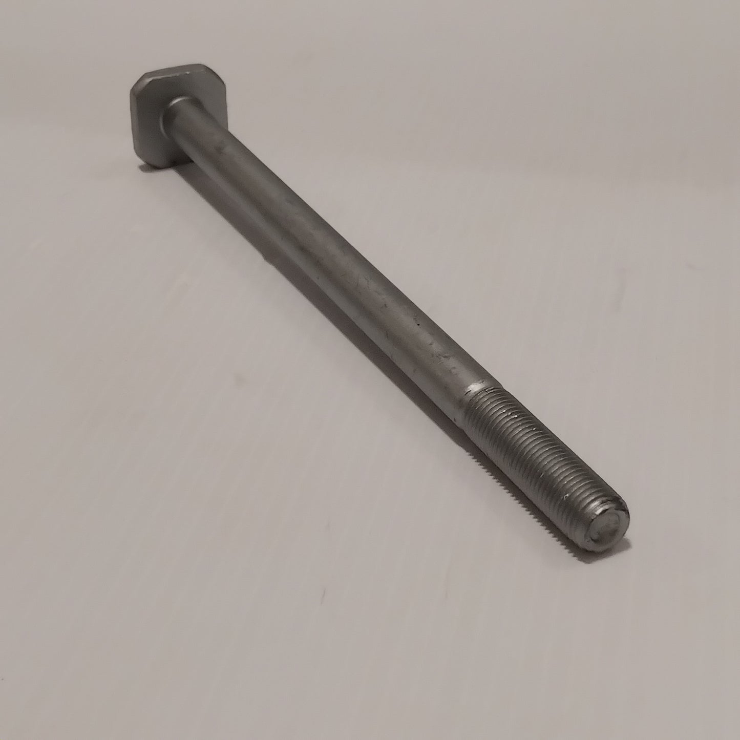 Genuine Rear Suspension Rod Screw - Alfa Romeo 147 / 156 / GT | 60656519