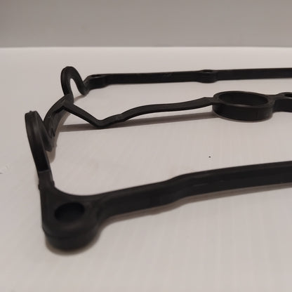 Genuine Ford Gasket - Valve Rocker Arm Cover | 3992585