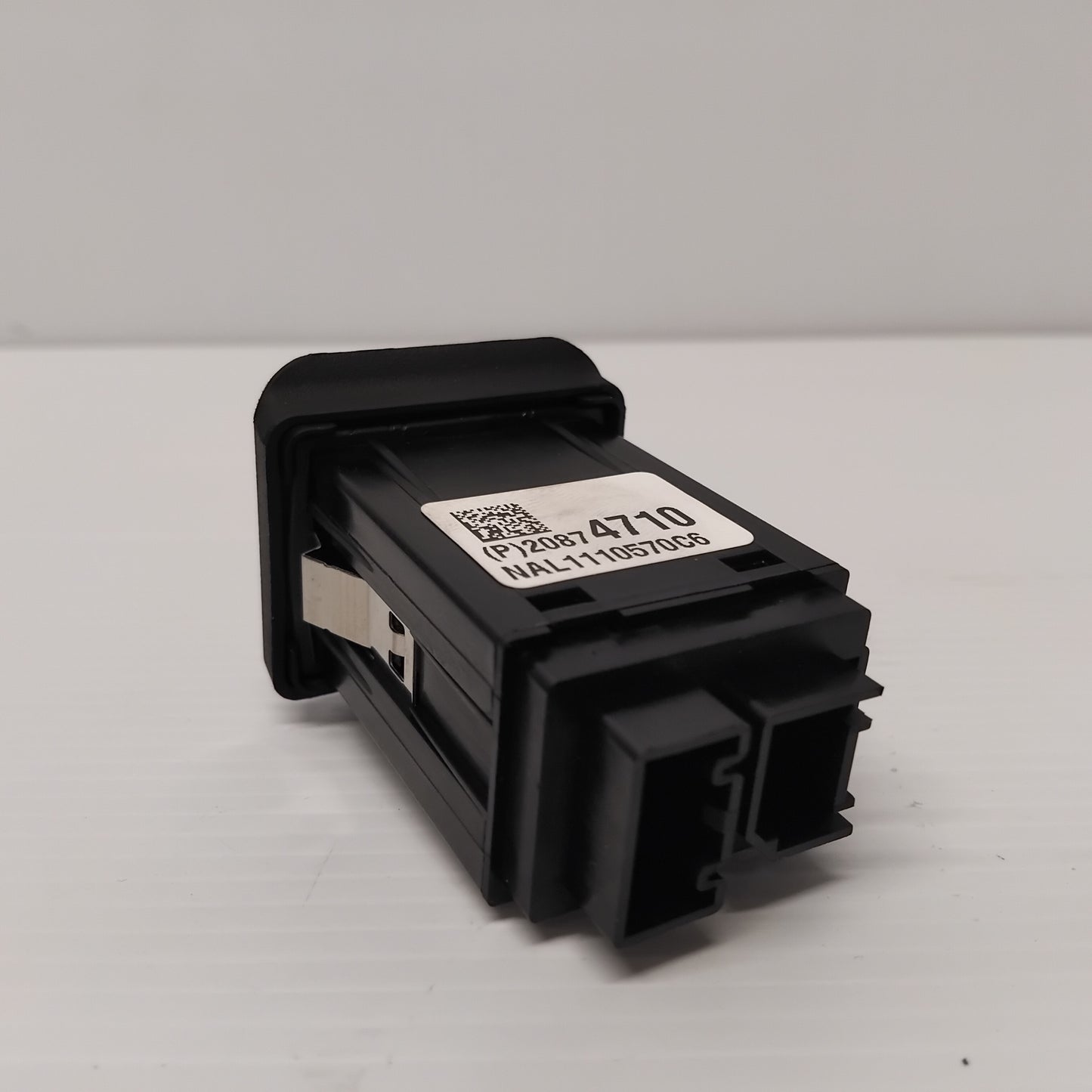 Genuine Vauxhall Usb Port | 20874710