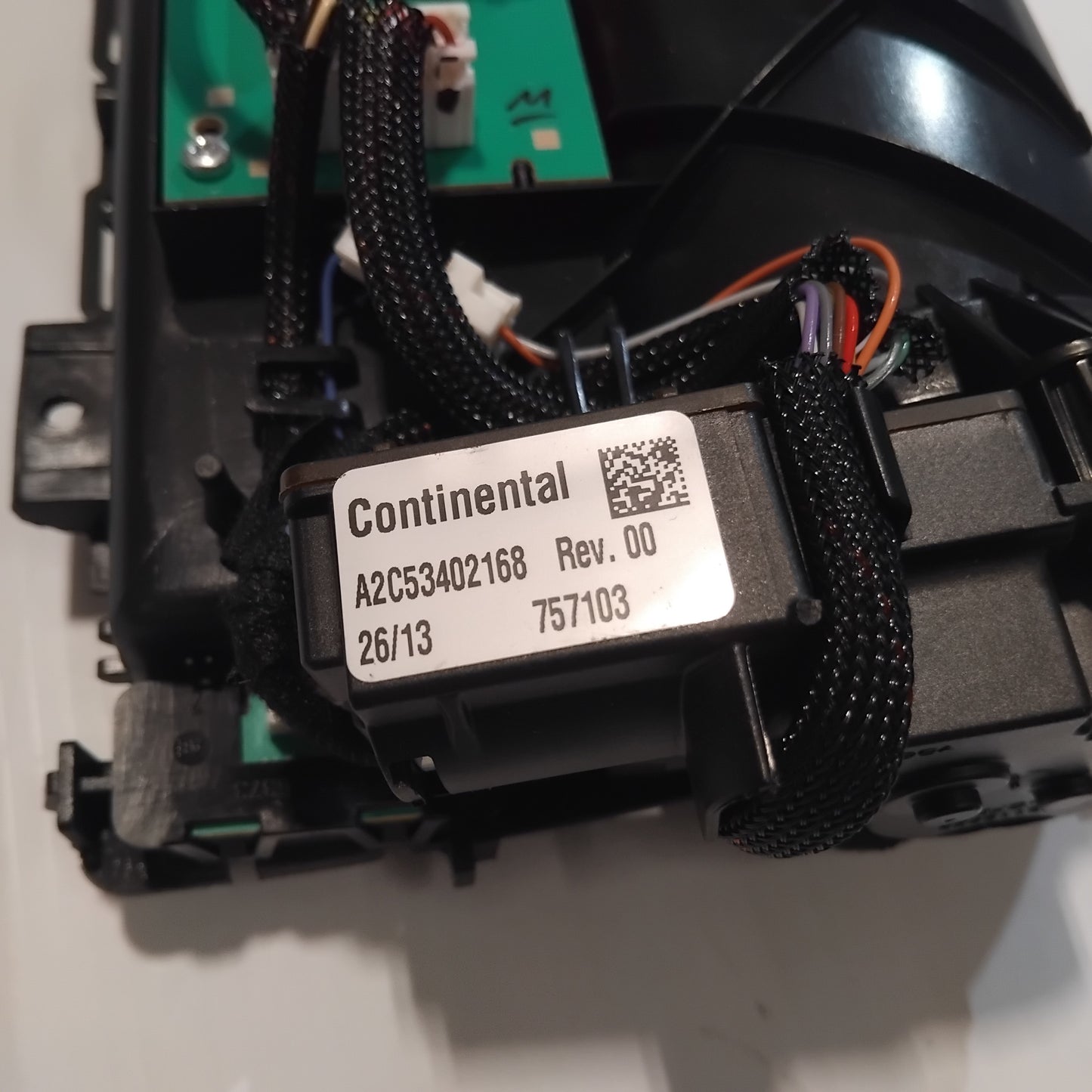 Genuine Multimedia Display - Peugeot RCZ 2009-2015 | 98045605ZD