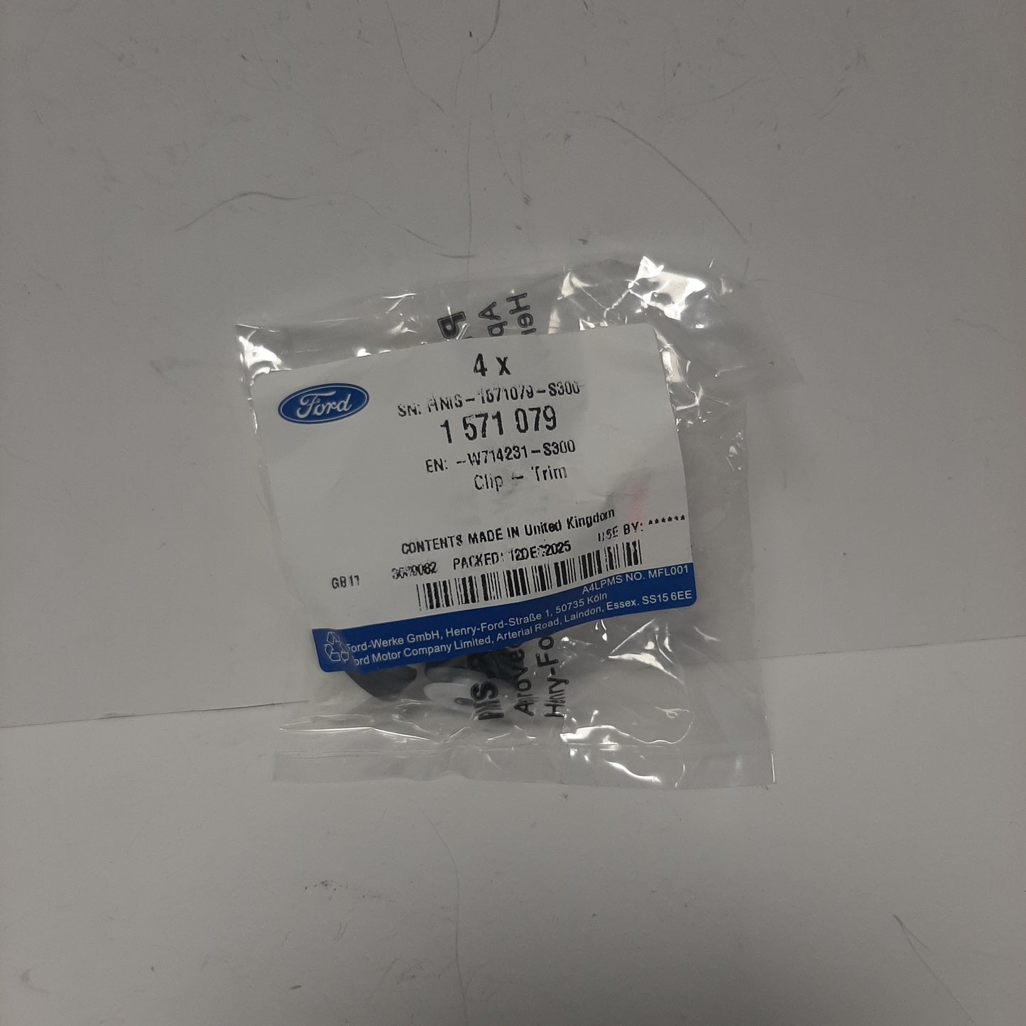 Genuine Ford Clip - Trim | 1571079