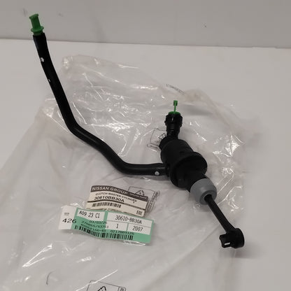 Genuine Clutch Master Cylinder - Nissan Qashqai 2006-2013 | 30610BB30A