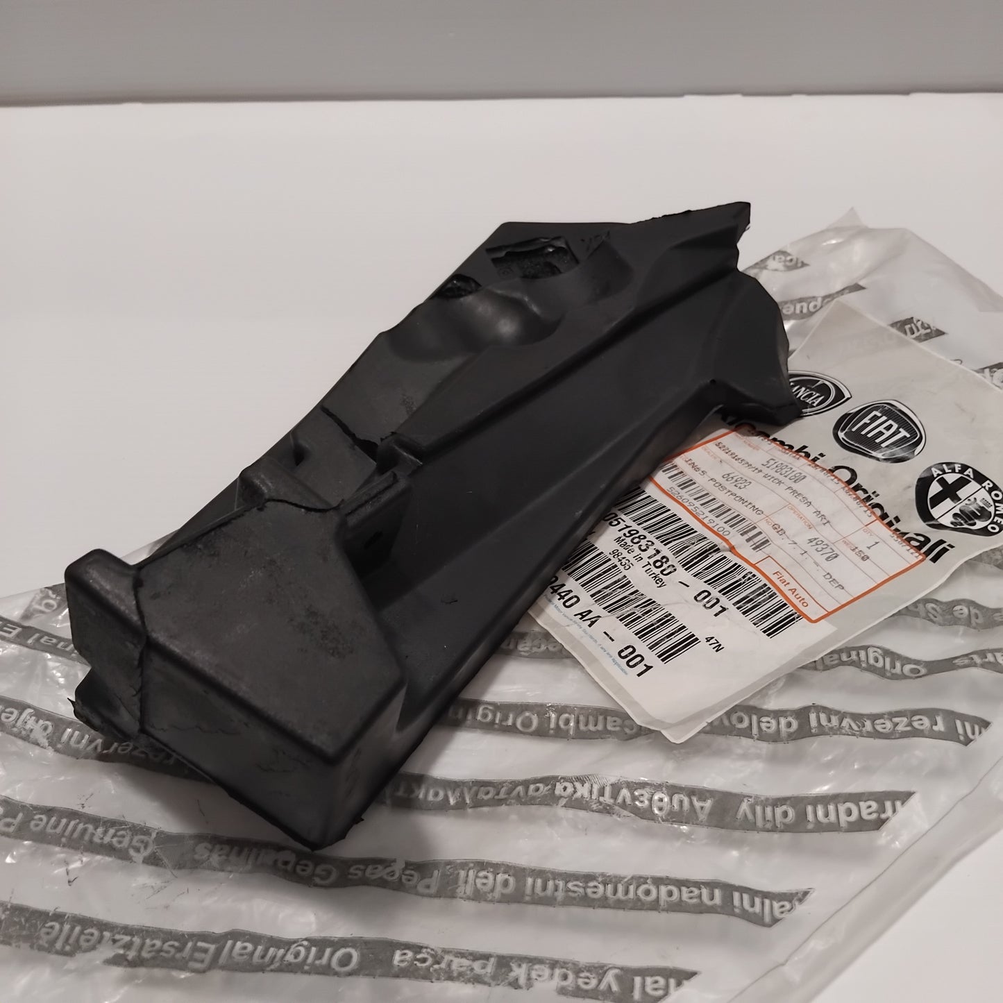 Genuine Fiat Wick | 51983180