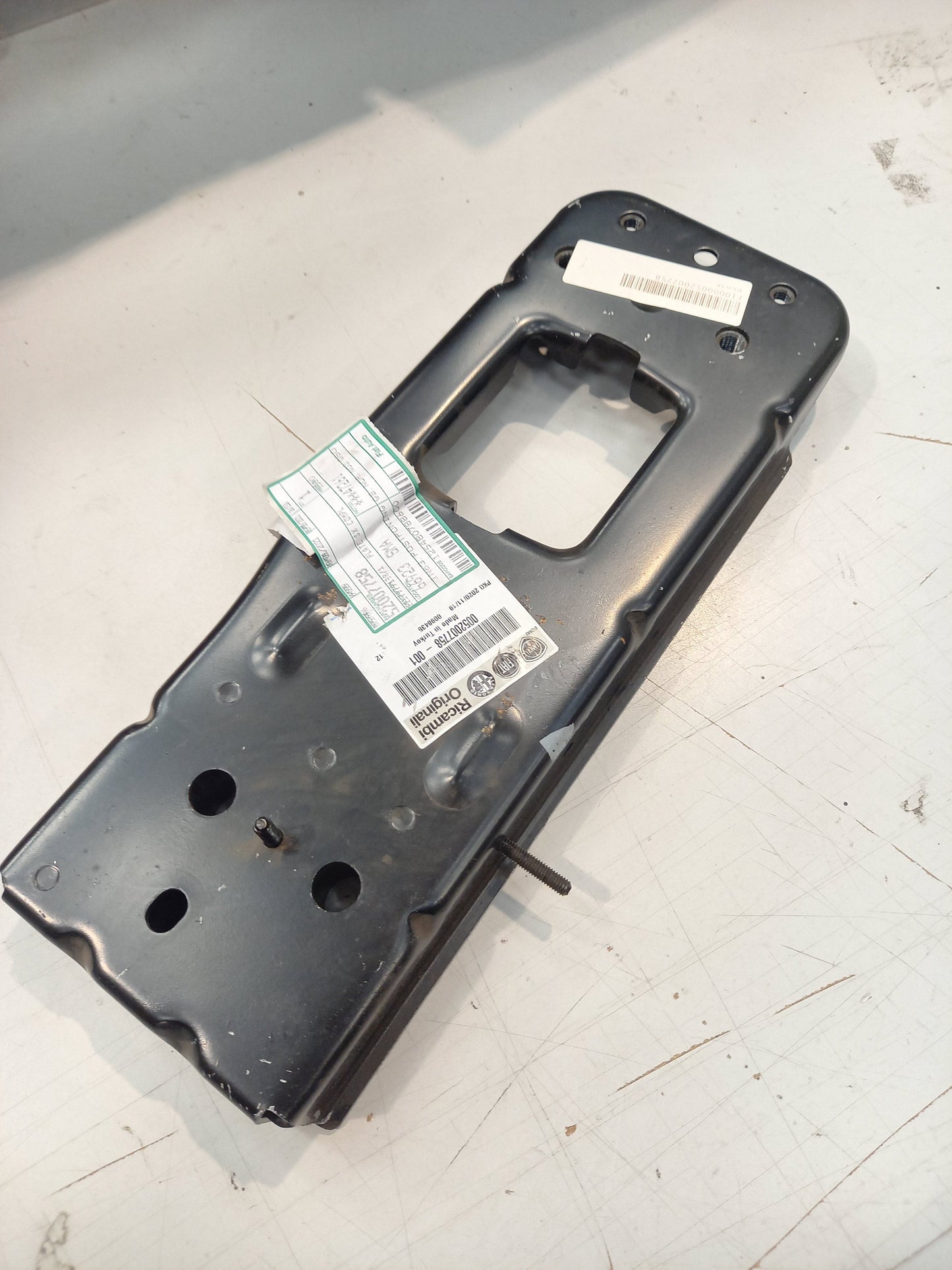 Genuine Fiat Plate | 52007758