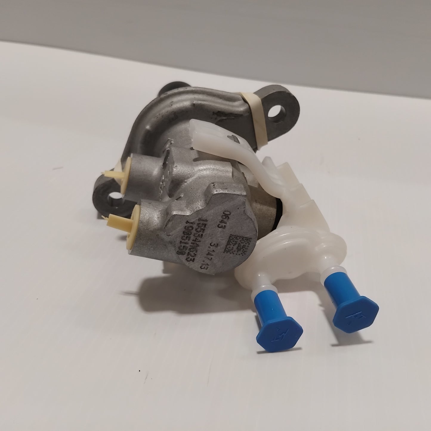 Genuine Brake Master Cylinder - Fiat 500L 2012-2022 | 77366644