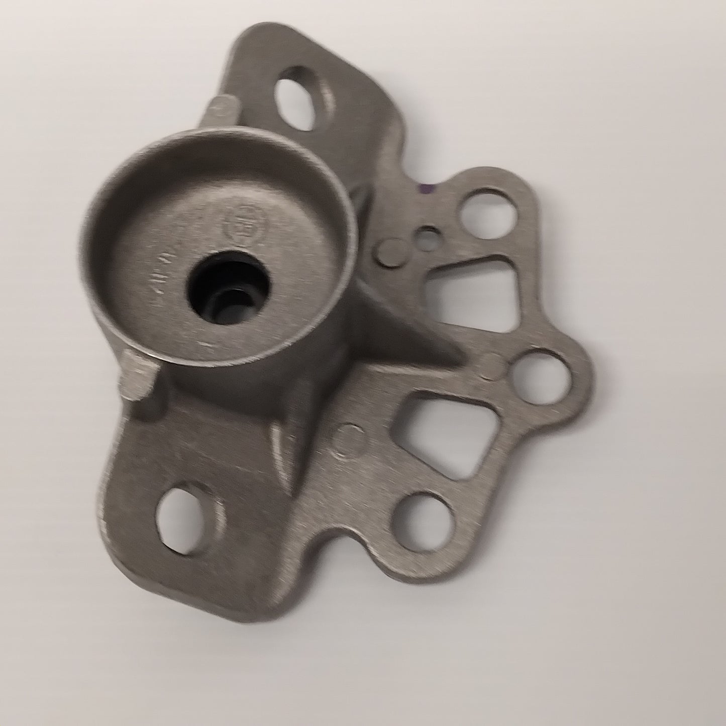 Genuine Right Rear Suspension Strut Bracket - Fiat 500L 2012-2022 | 52012724