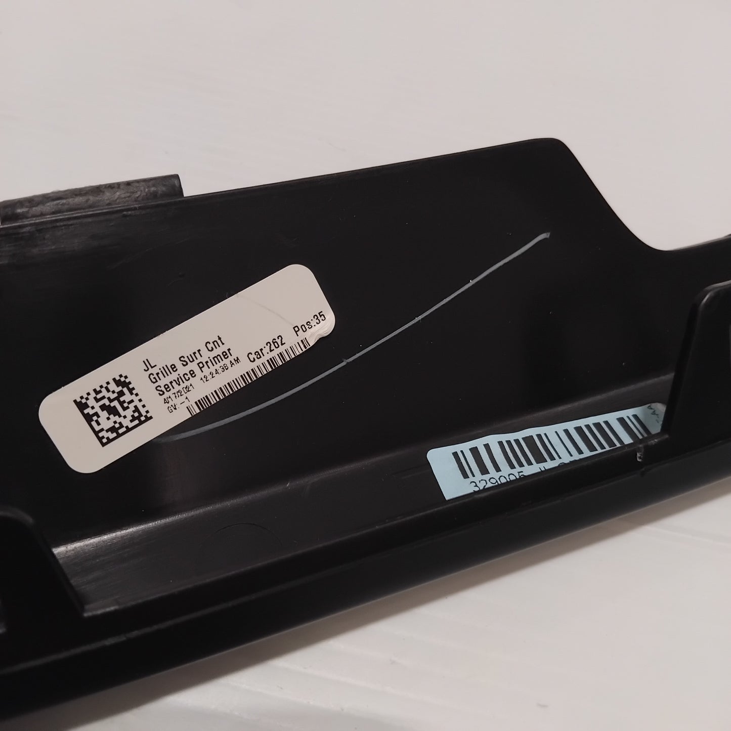 Genuine Jeep Moulding | K6BY76TZZAA